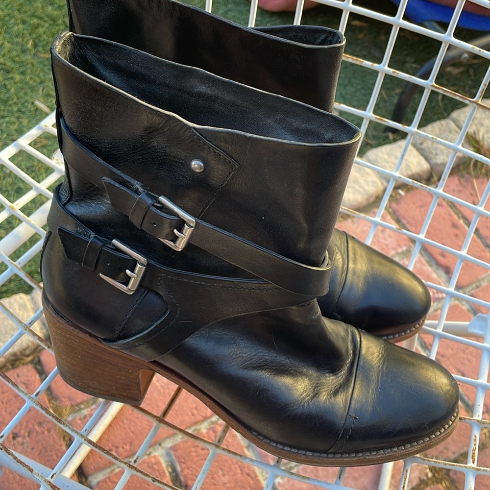 Sigerson Morrison black leather boots